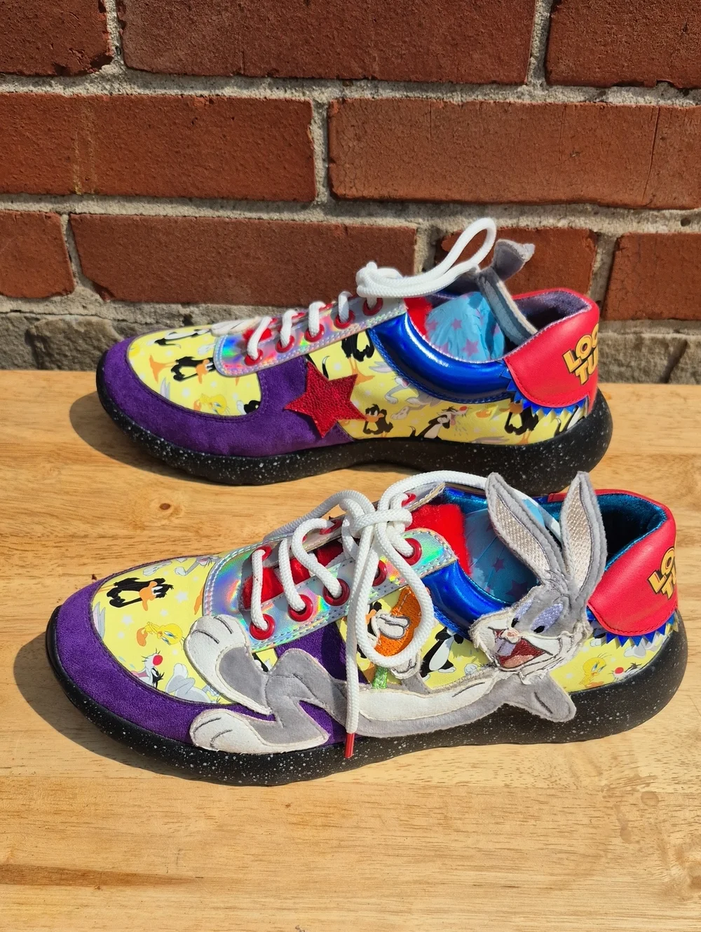 Irregular Choice Looney Tunes Carrots and Jokes Size 41 Tennis Shoes - New